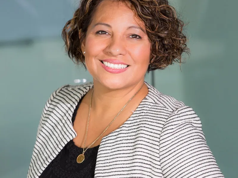 INFJ vs INTJ：“洞察者”与“战略家”的终极对决